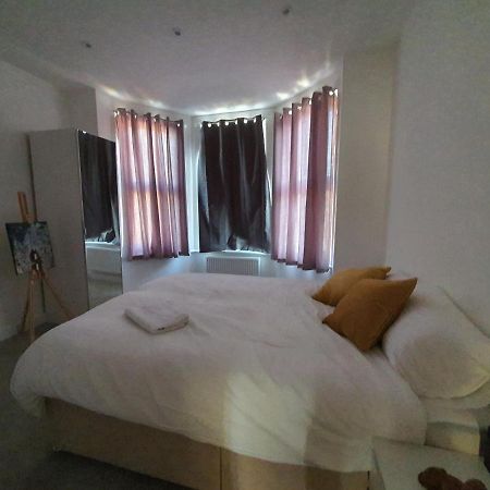 Marble House Daire Edgware Dış mekan fotoğraf